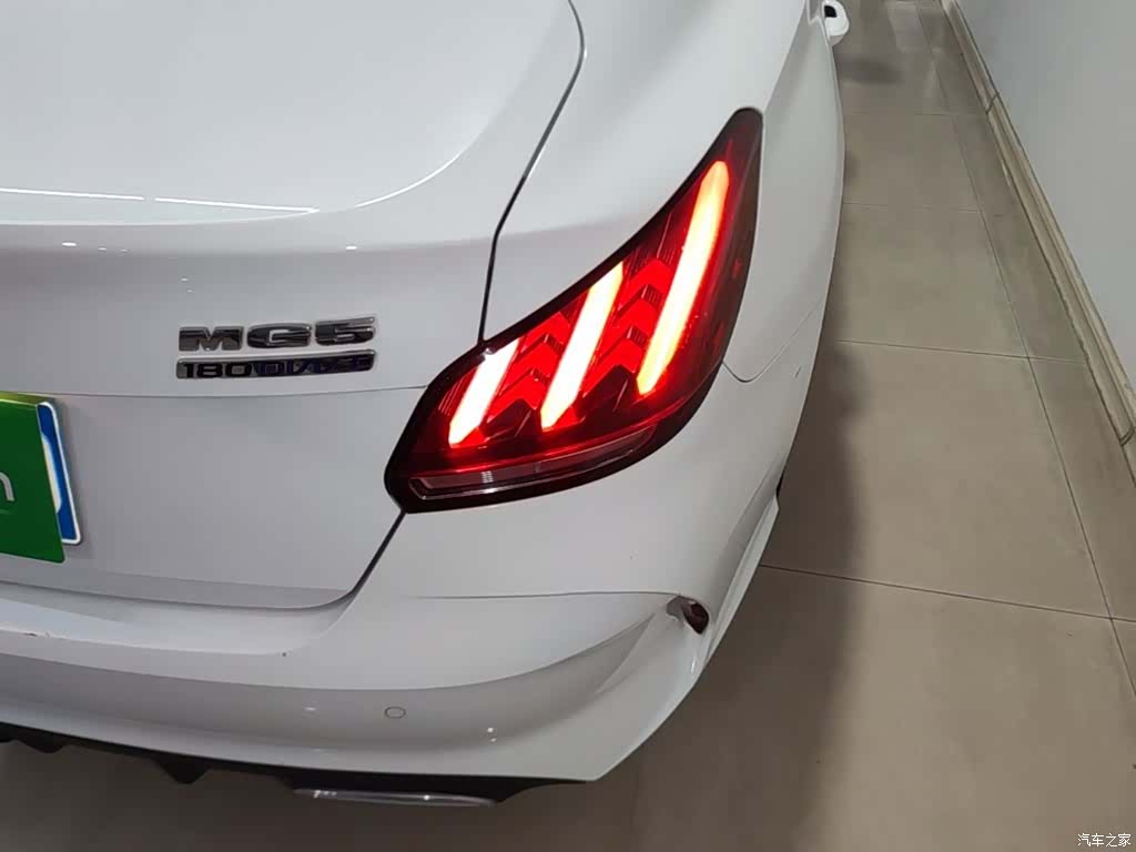 MG MG5, 2021 8