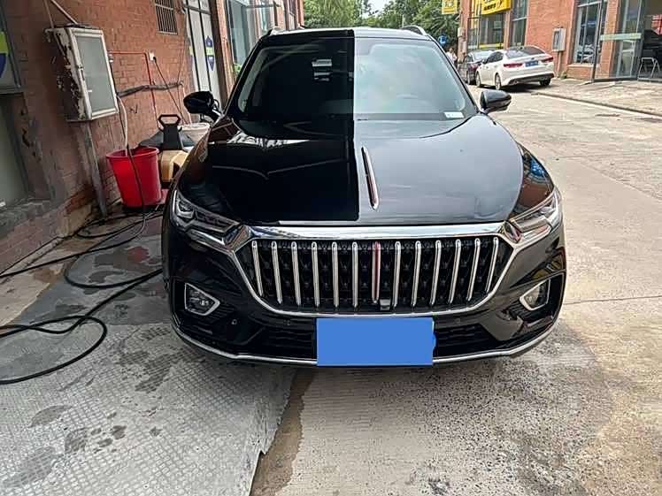 Hongqi HS5