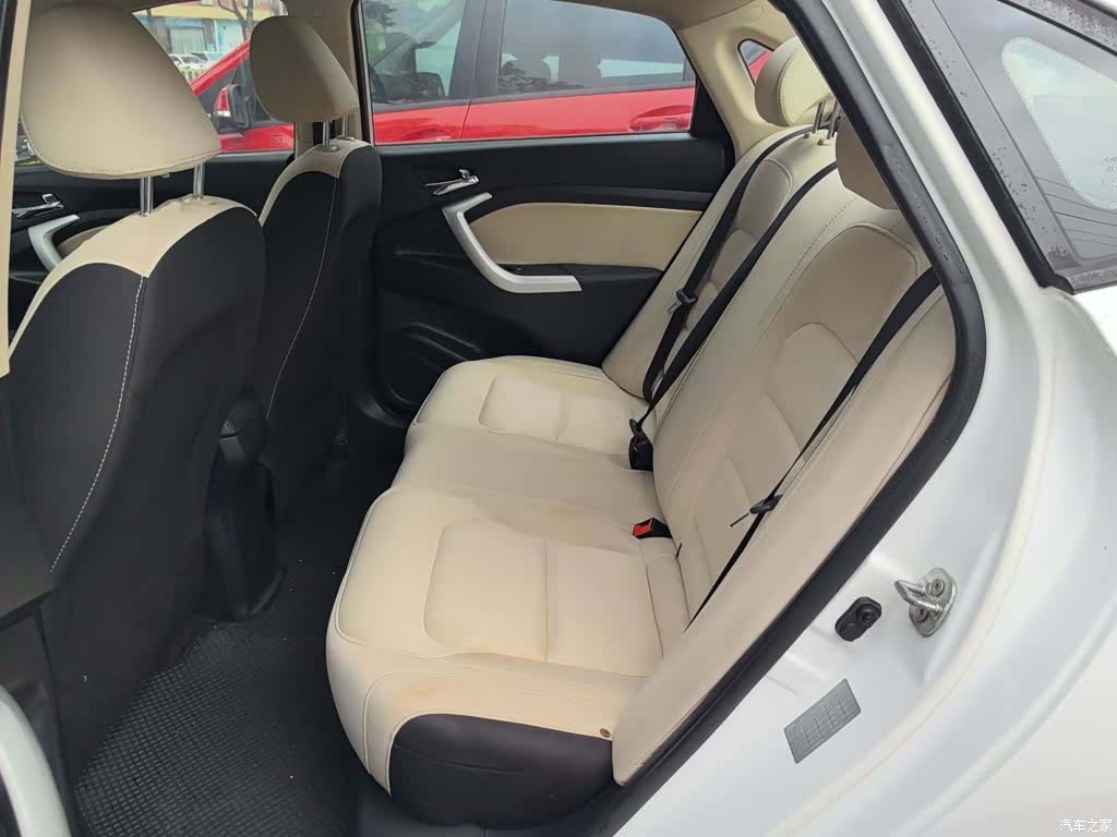 Changan V7, 2015 10
