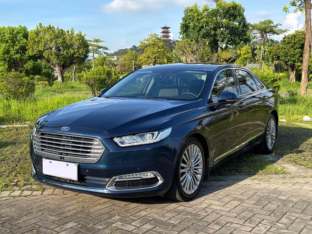 Ford Taurus
