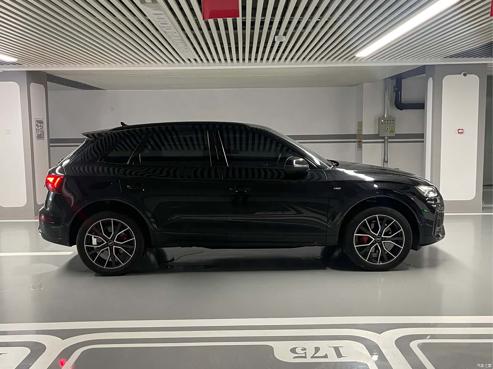 Audi Q5L, 2025 26