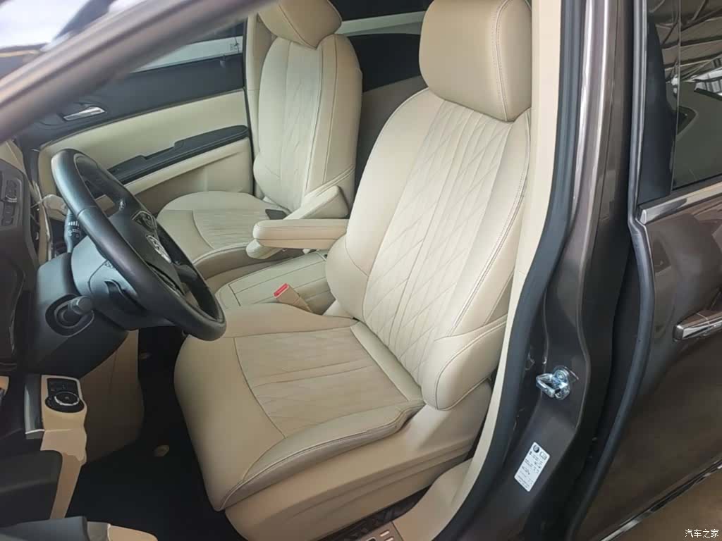 Buick GL8, 2023 15