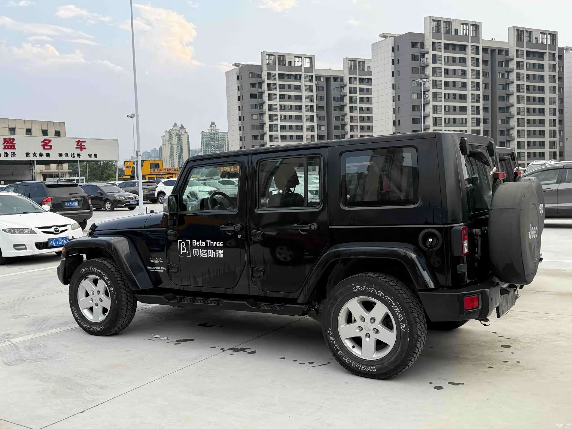Jeep Wrangler, 2010 все фото