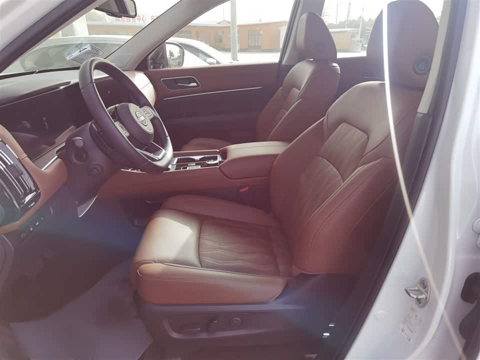 Nissan Exploring the land