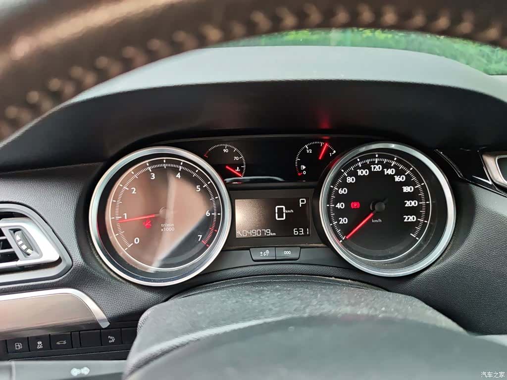 Peugeot 408, 2016 7