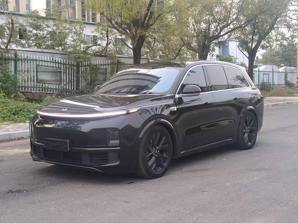 Li Auto Ideal L8