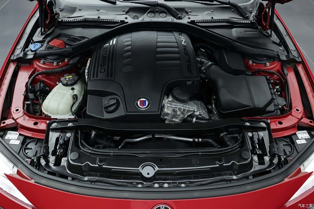 ALPINA B4, 2019 13