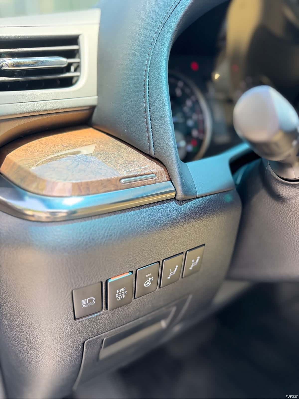 Toyota Alphard, 2018 7