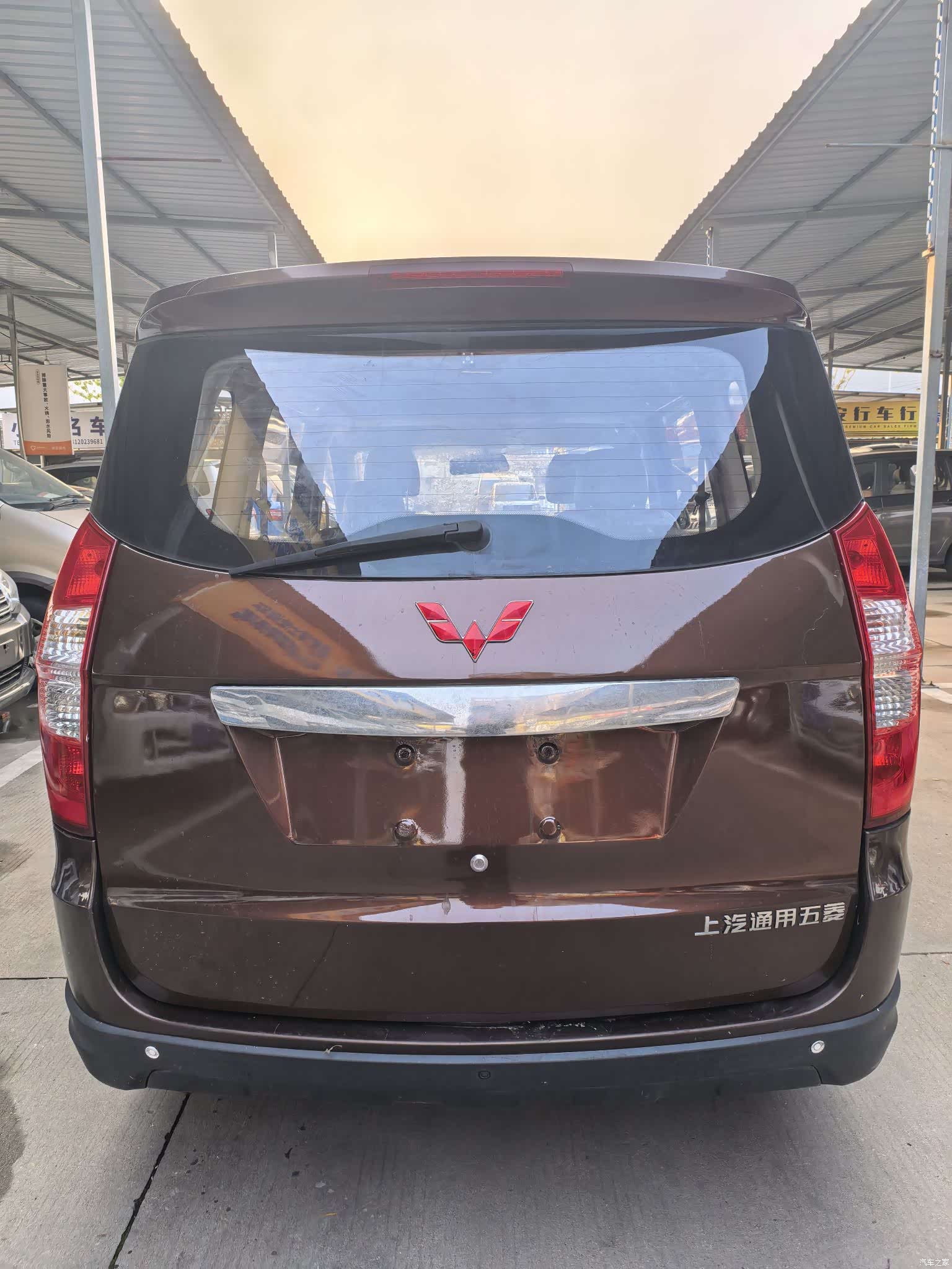 Wuling Hongguang, 2016 все фото