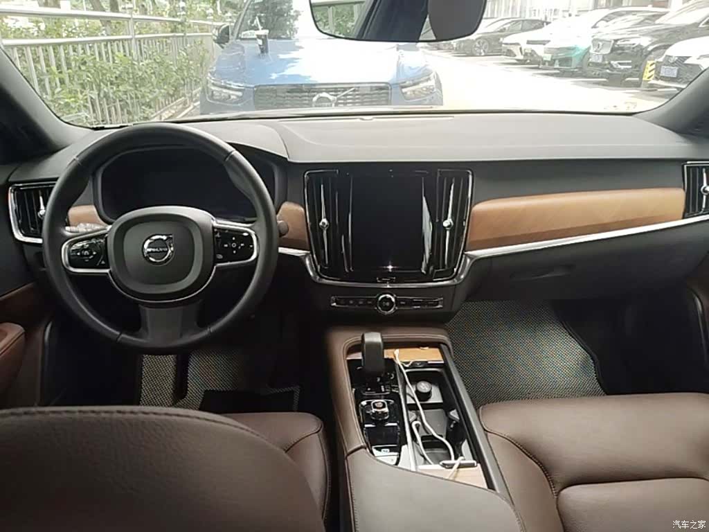 Volvo S90, 2025 10