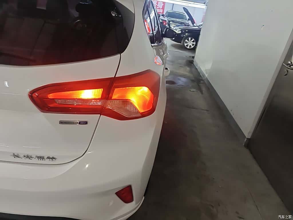 Ford Focus, 2021 8