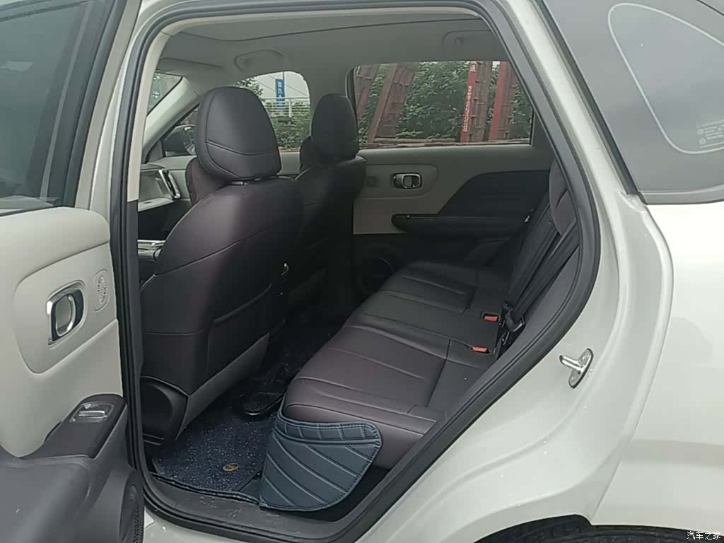 Leapmotor B10, 2025 17