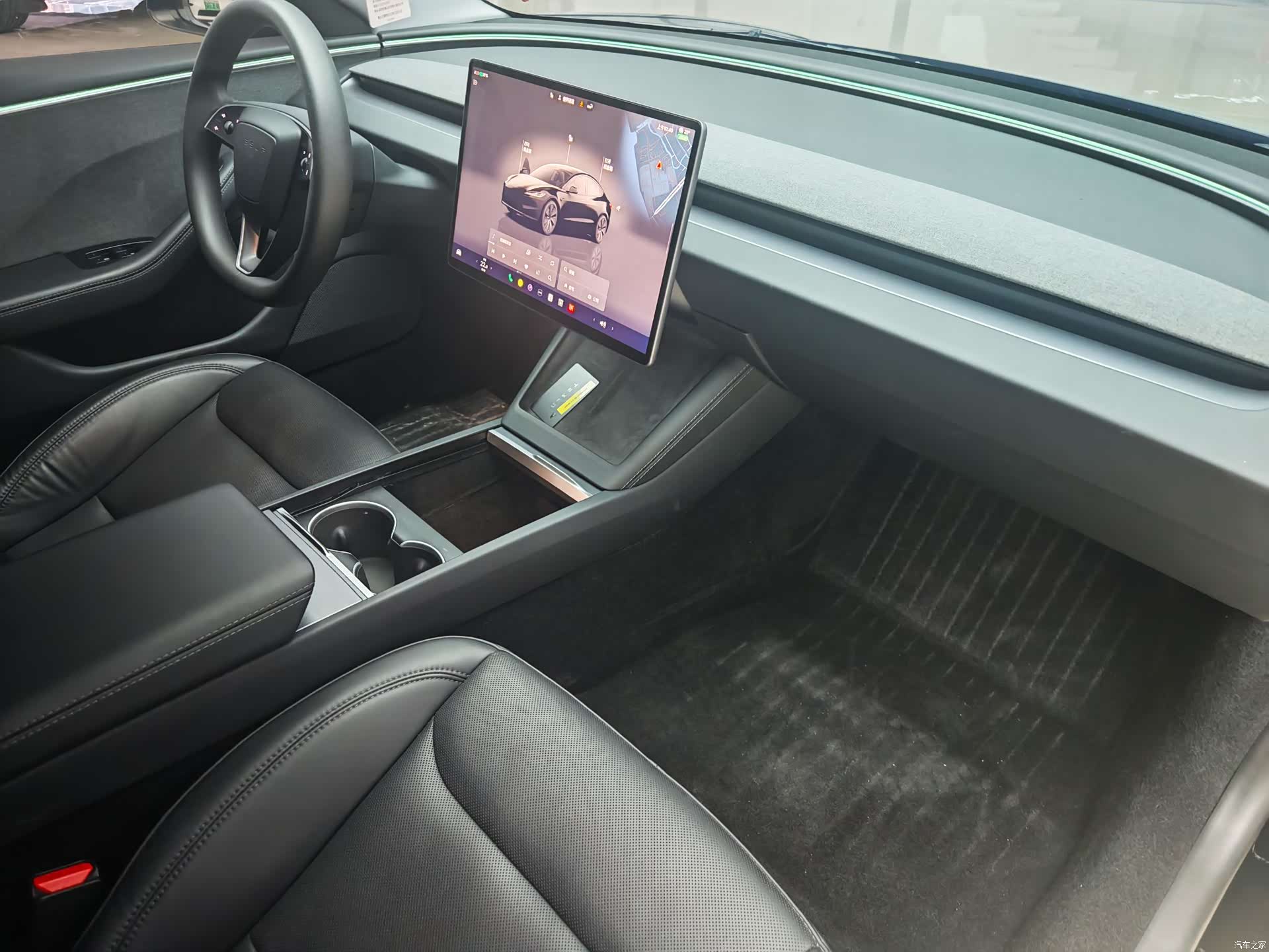 Tesla Model 3, 2024 11