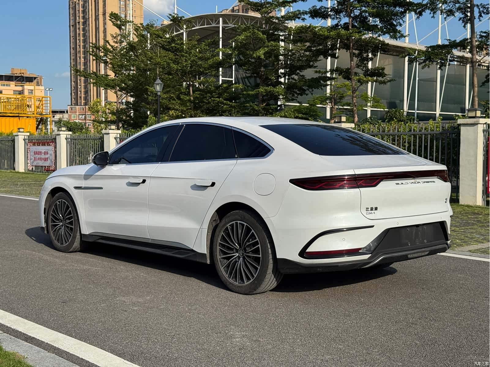 BYD Han, 2022 6