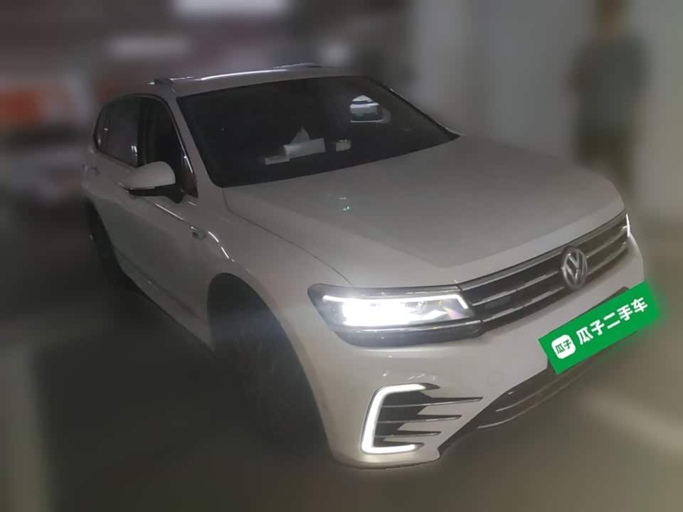Volkswagen Tiguan L
