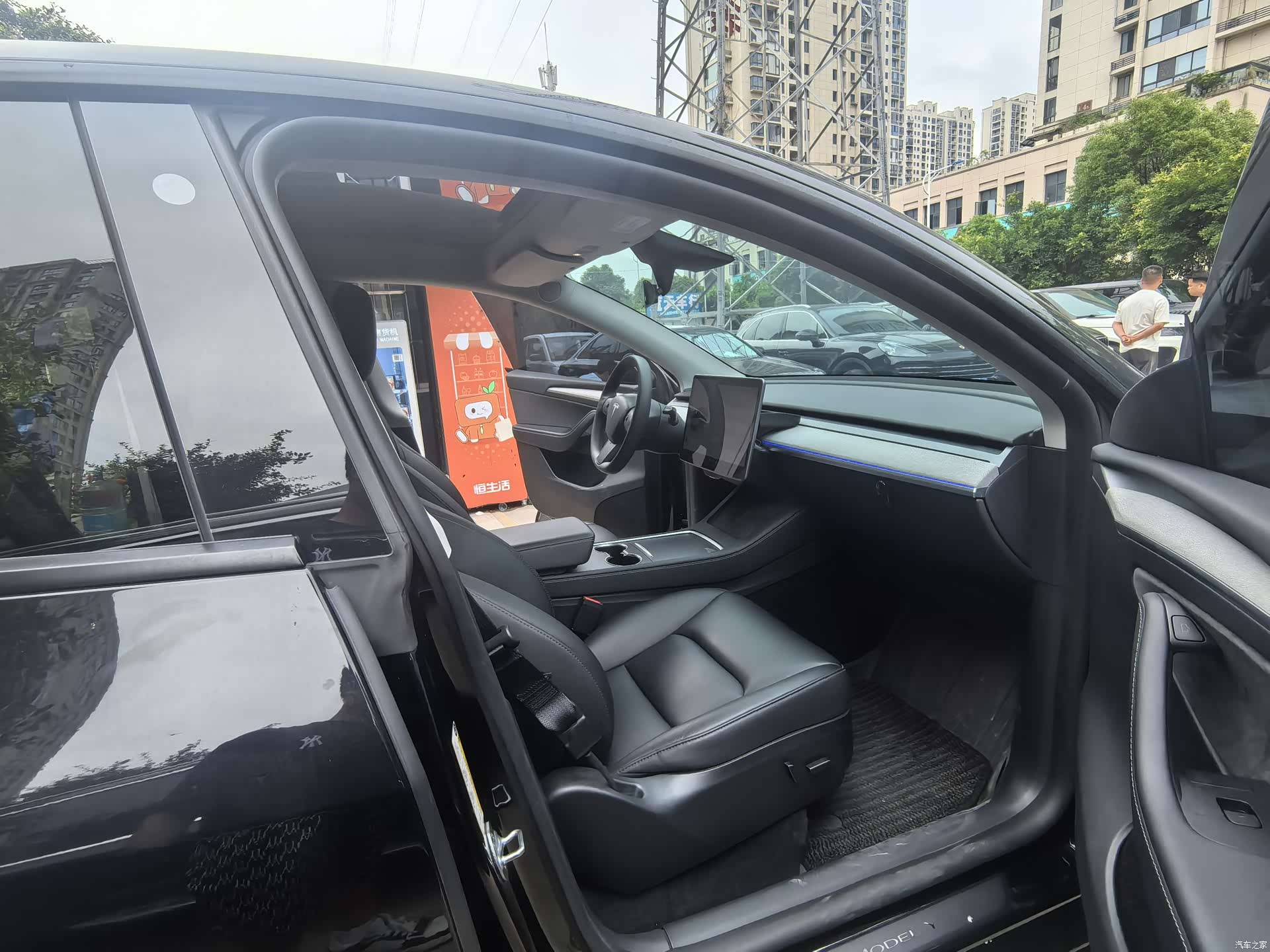 Tesla Model Y, 2024 25