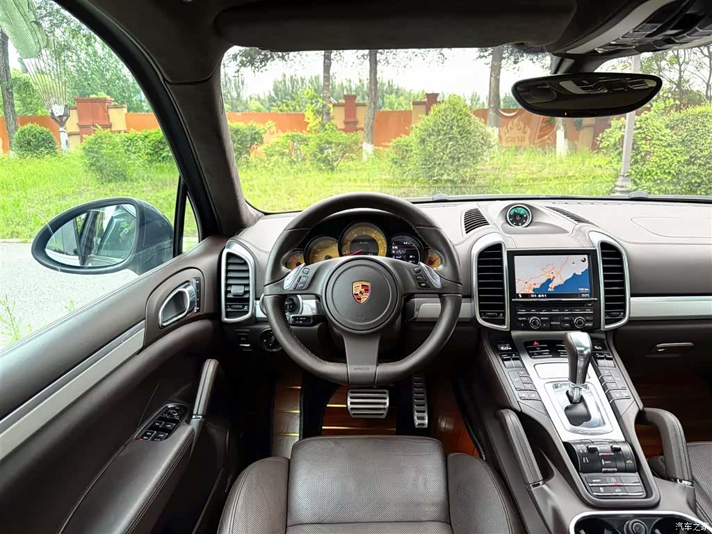 Porsche Cayenne, 2011 12