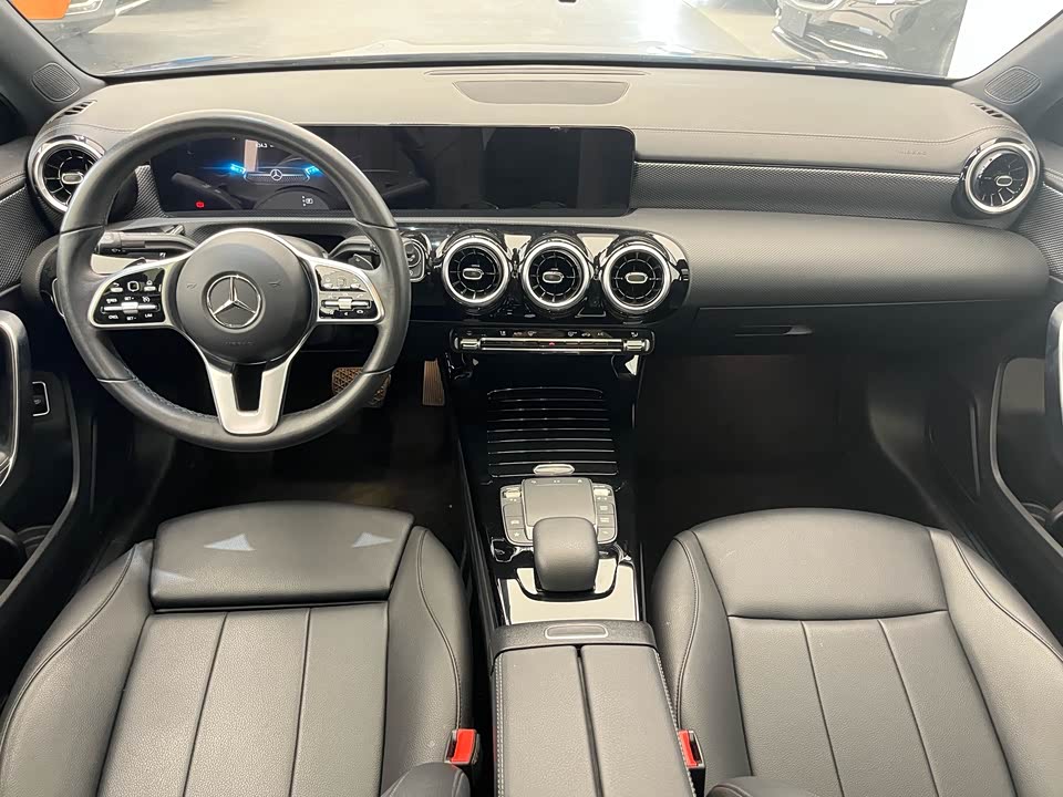 Mercedes-Benz Class A Mercedes-Benz Class A
