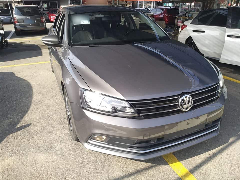 Volkswagen Sagitar