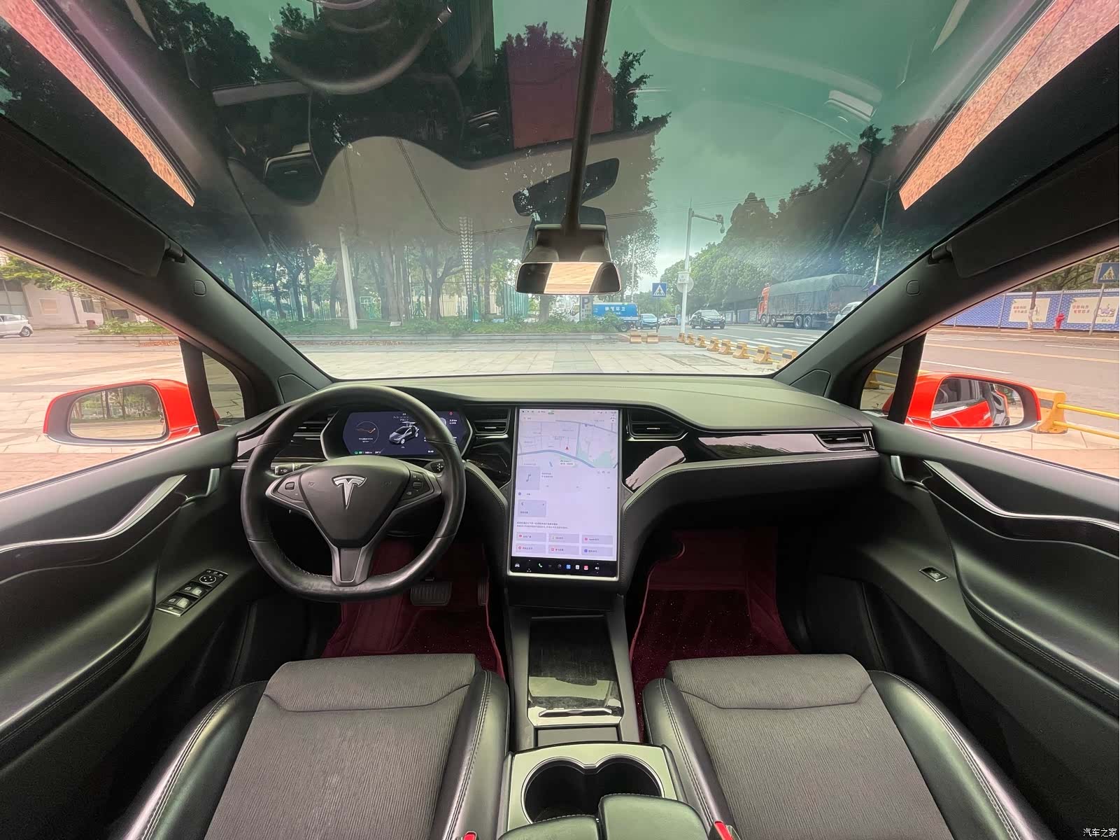 Tesla Model X, 2019 10
