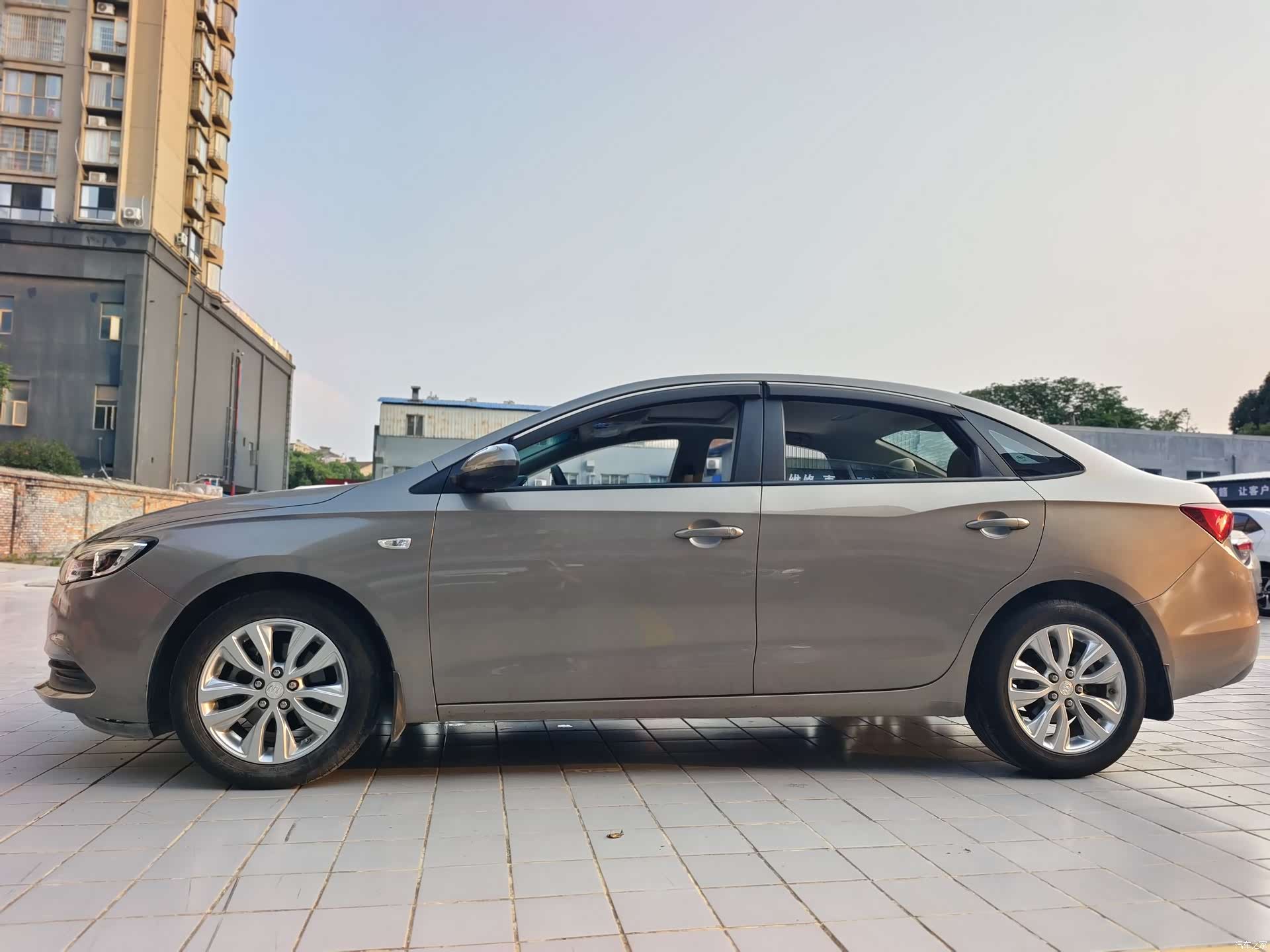 Buick V, 2018 4