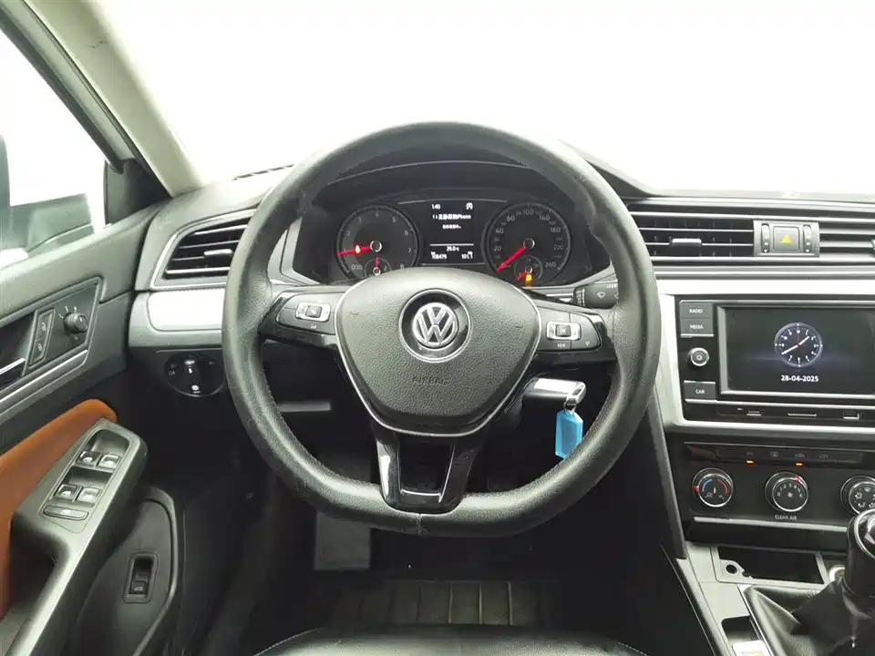 Volkswagen Lingdu