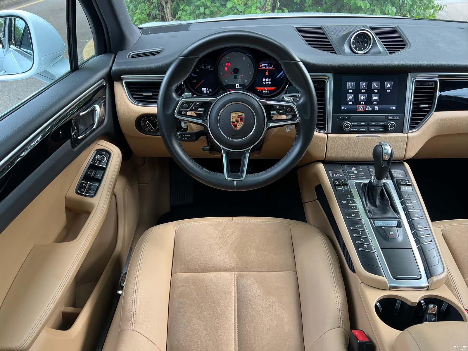 Porsche Macan, 2017 10