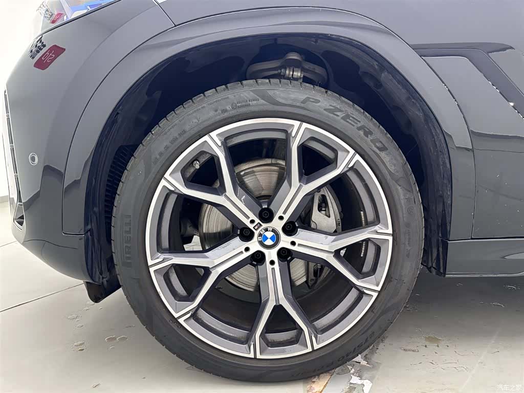 BMW X6, 2025 33