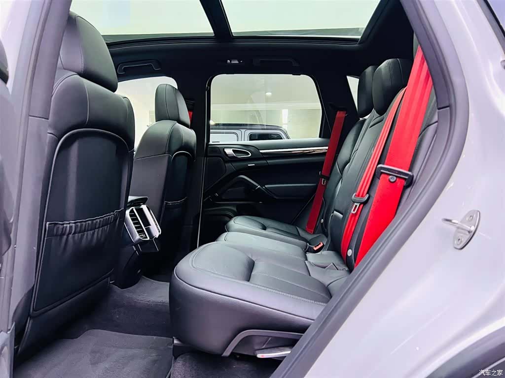 Porsche Cayenne, 2017 15