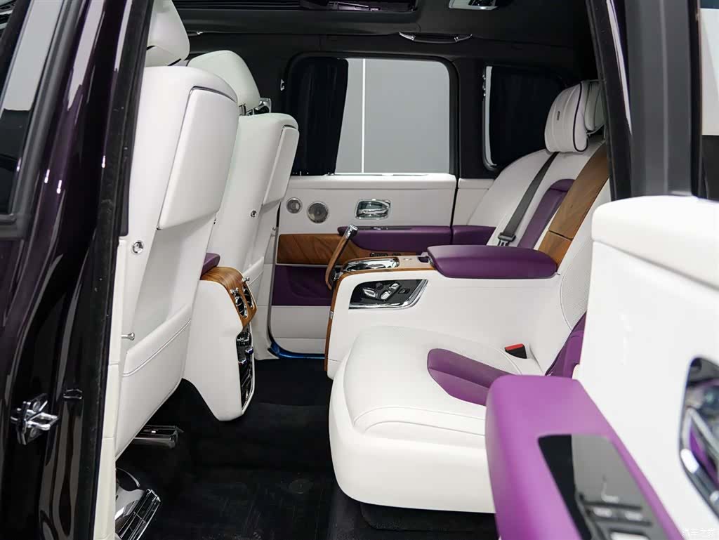 Rolls-Royce Cullinan, 2019 12