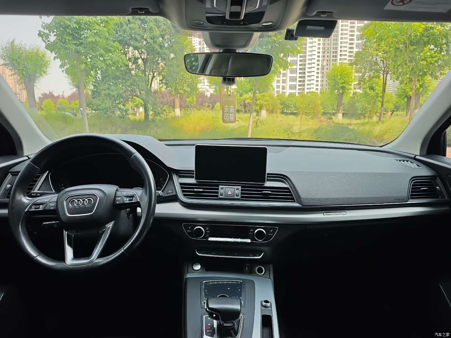 Audi Q5L, 2019 все фото