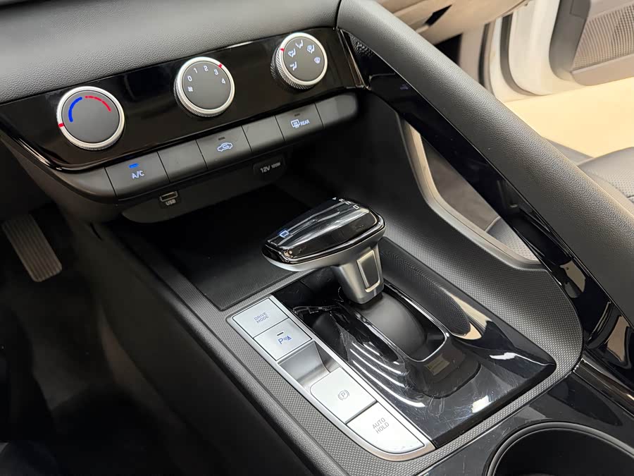 Hyundai Elantra 2024, фото 13