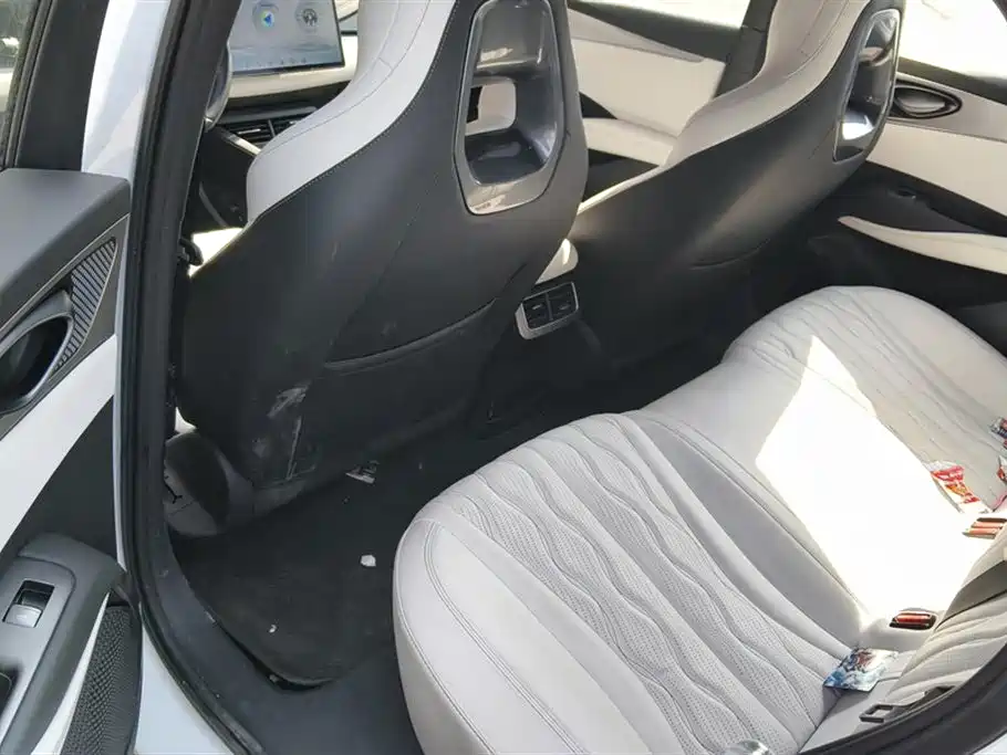 BYD Seal 06