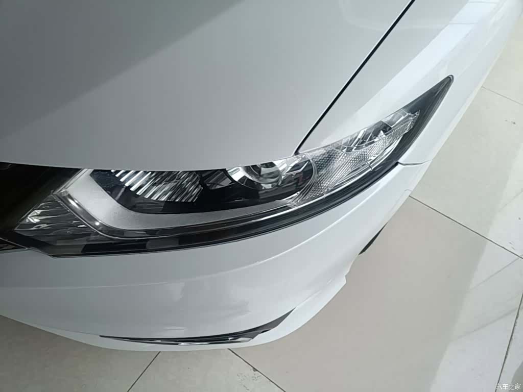 Honda Jade, 2016 24