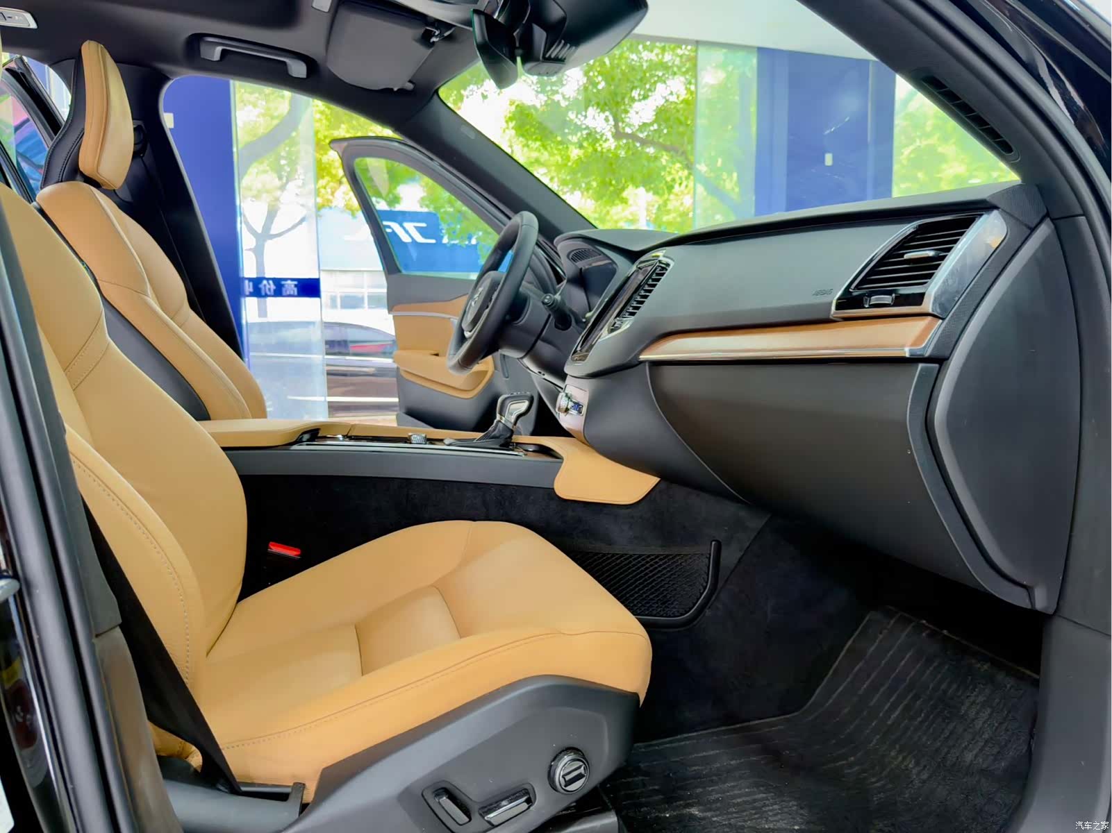 Volvo XC90, 2019 13