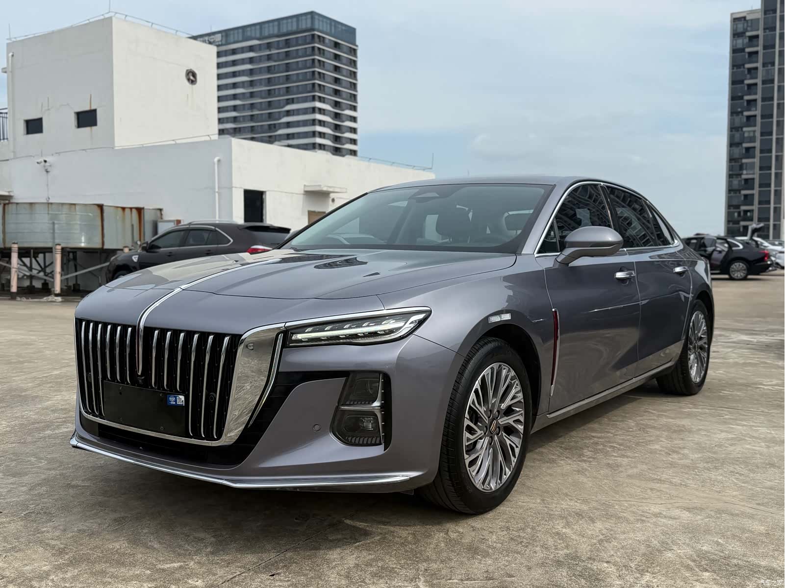 Hongqi H5