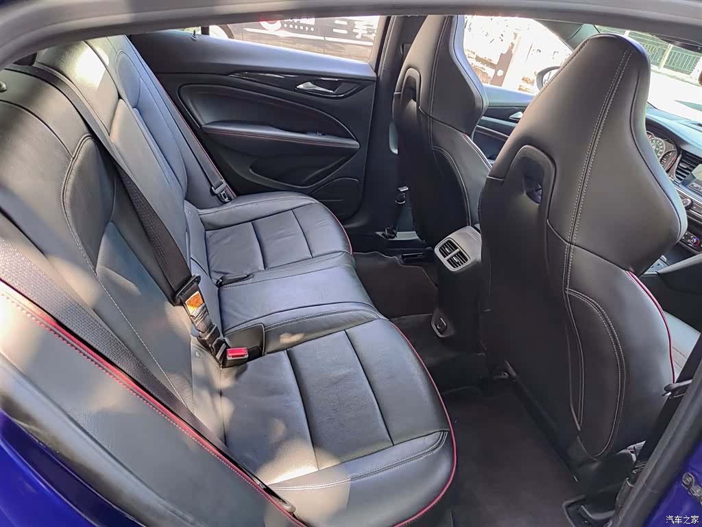 Buick Regal, 2019 11