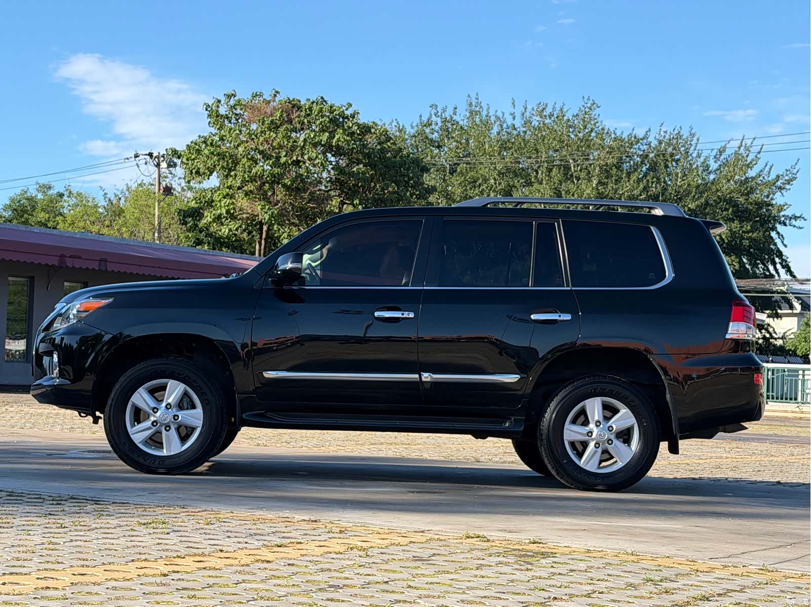 Lexus LX, 2013 2