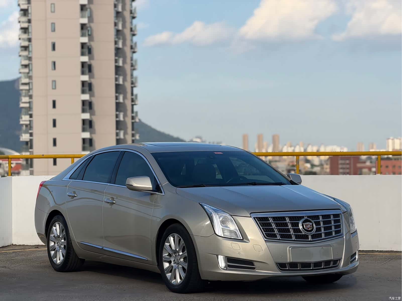 Cadillac XTS, 2015 3