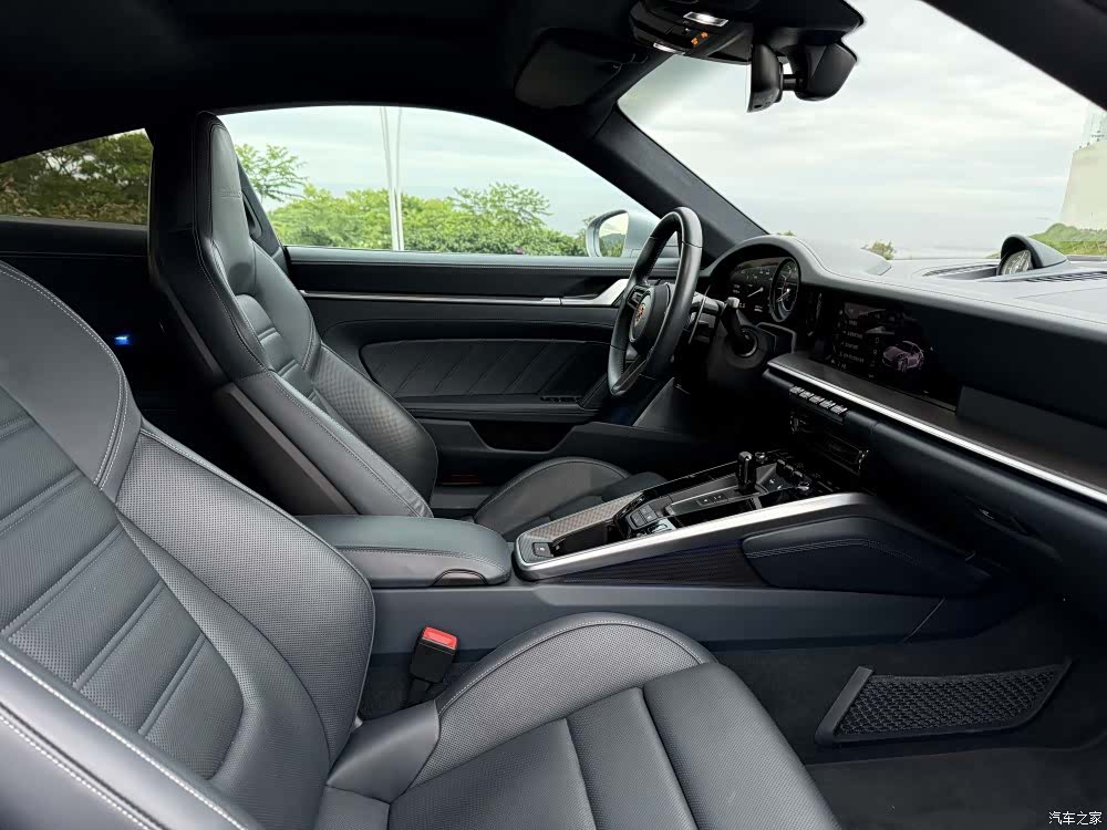 Porsche 911, 2022 4