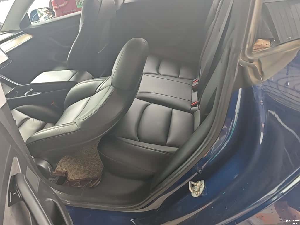 Tesla Model 3, 2020 17