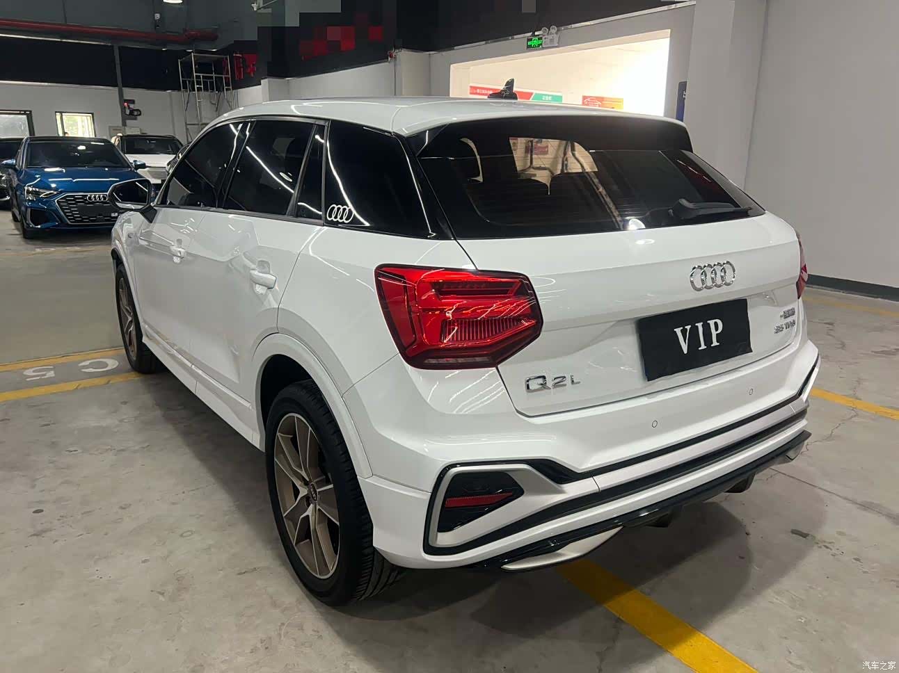 Audi Q2L, 2022 4