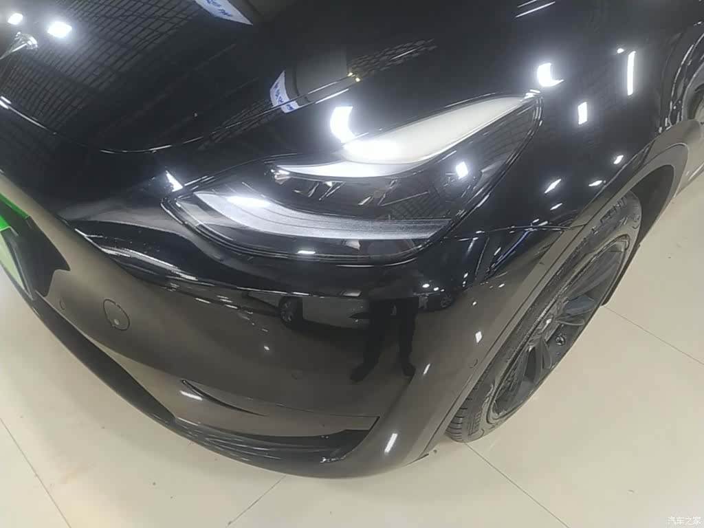 Tesla Model Y, 2022 24
