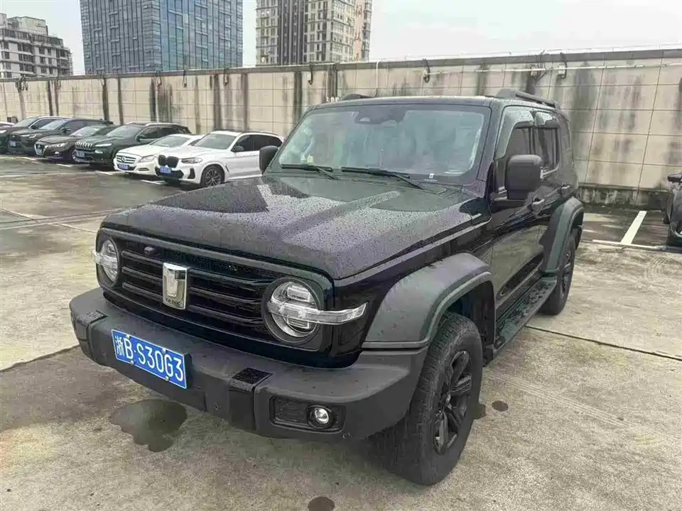 Tank 300 Tank 300
