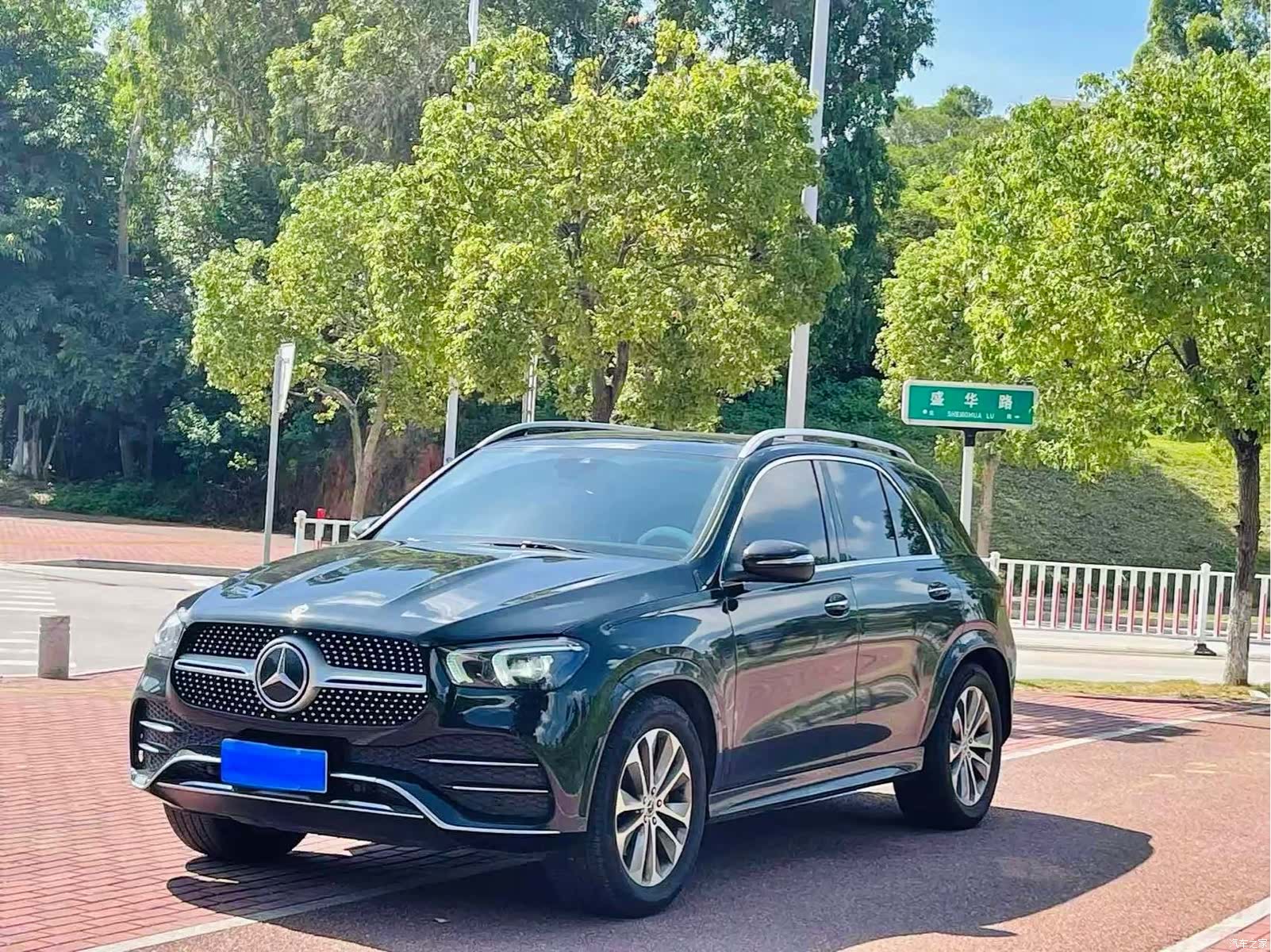 Mercedes-Benz GLE, 2022 1