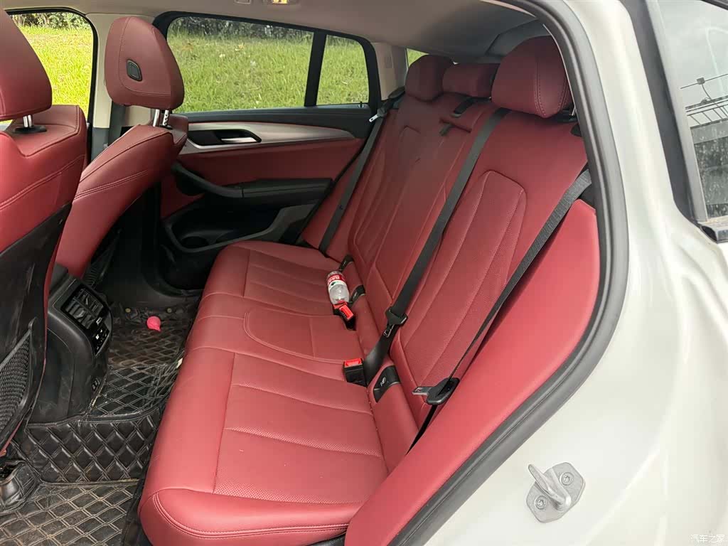 BMW X4, 2023 10
