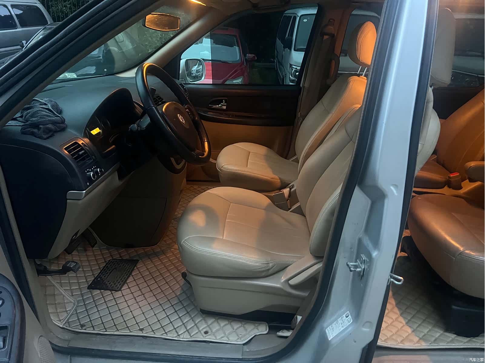 Buick GL8, 2015 7