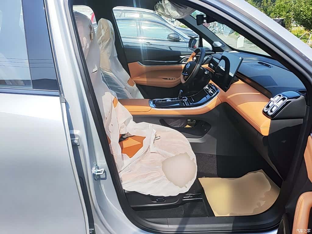 Geely Boyue, 2026 25