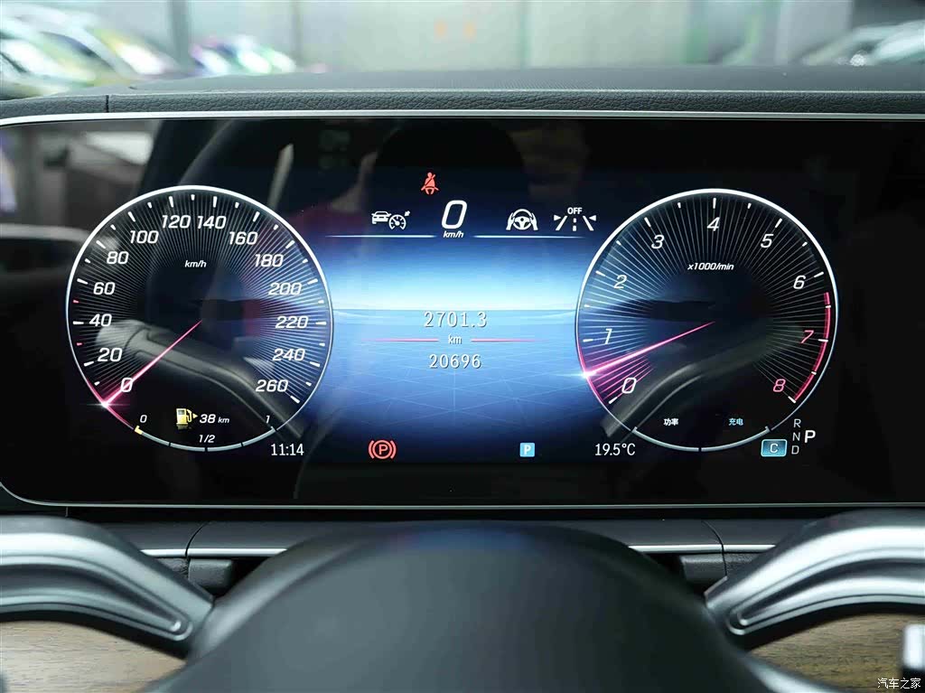 Mercedes-Benz GLE, 2024 8