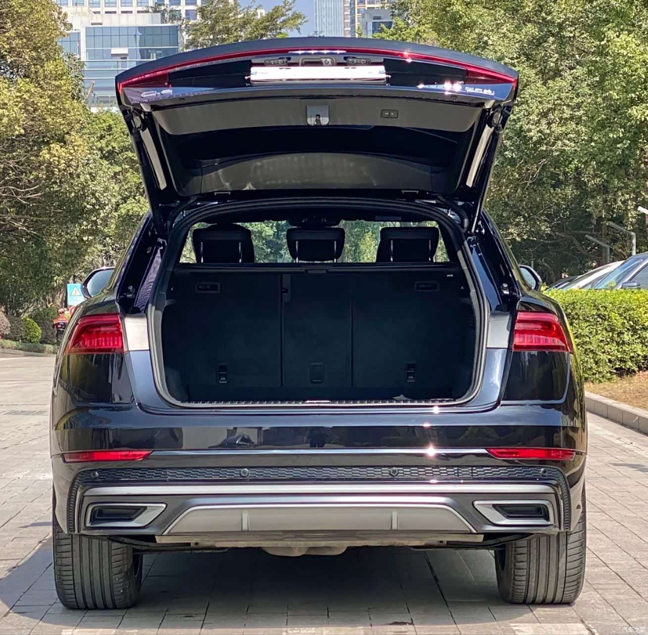 Audi Q8, 2021 17